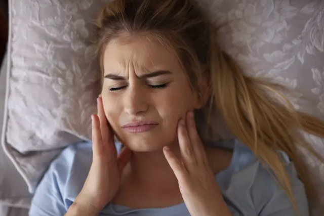 آنچه در مورد سردرد میگرنی و TMJ باید بدانید